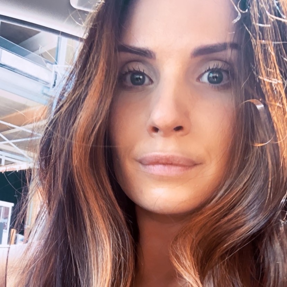 Meet your Posher, Jennifer